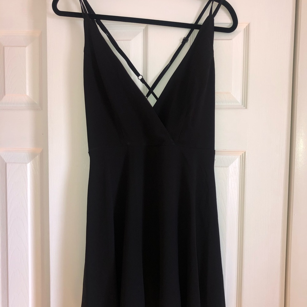 Black short cocktail dress.